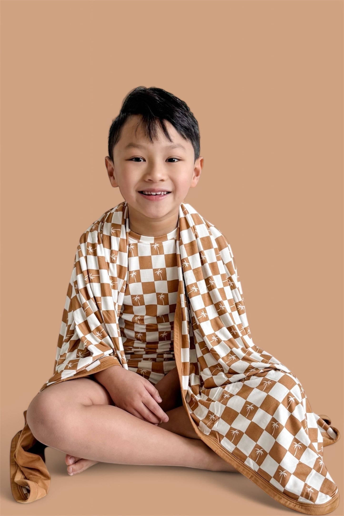 EXCLUSIVE SANDY BEACH CHECKERS DREAM SHORT SET
