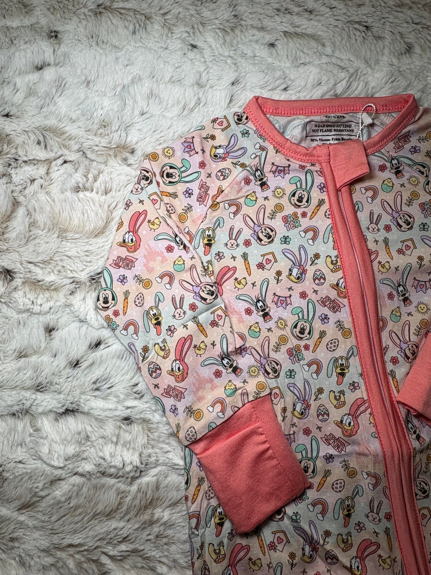 Character Easter zippy