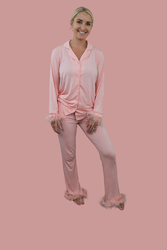 CORAL FEATHERED WOMEN'S DREAM FLARE SET