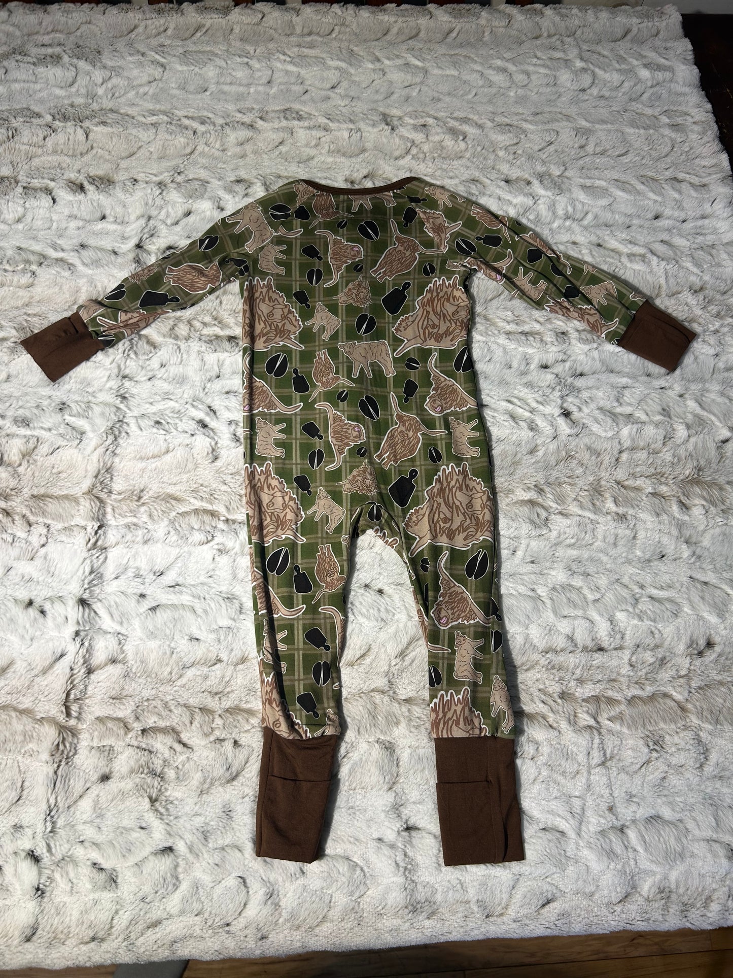 Highland cow bamboo zippy