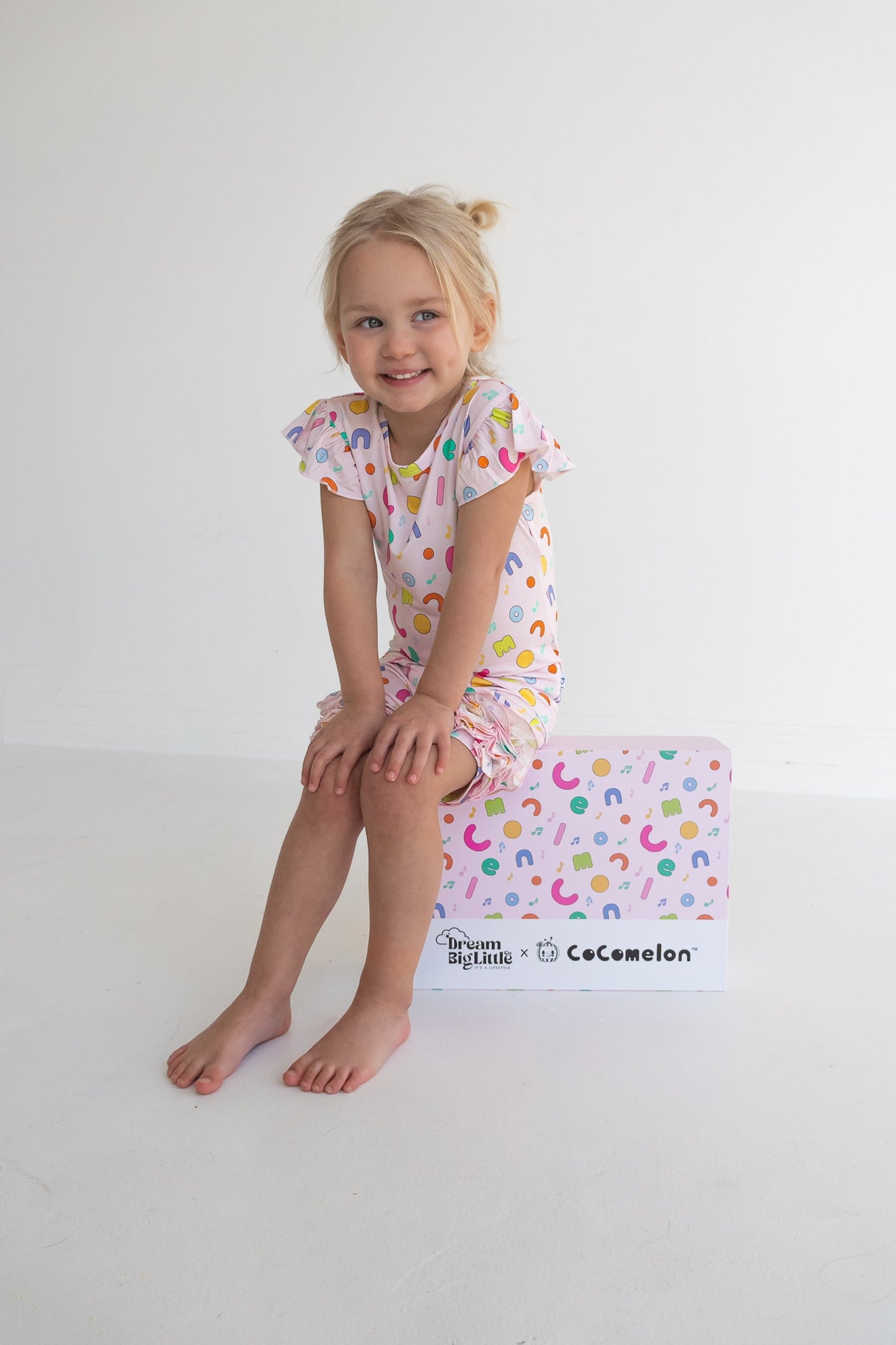 Exclusive CoComelon Gift Box