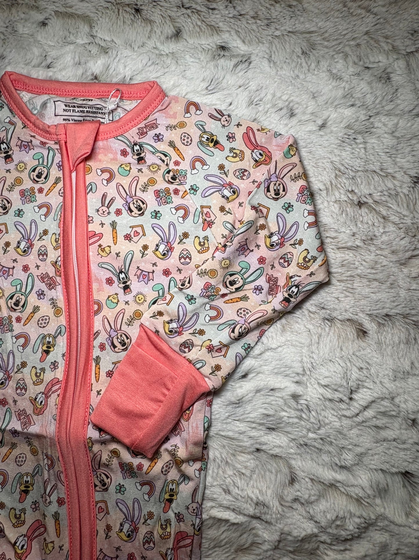 Character Easter zippy