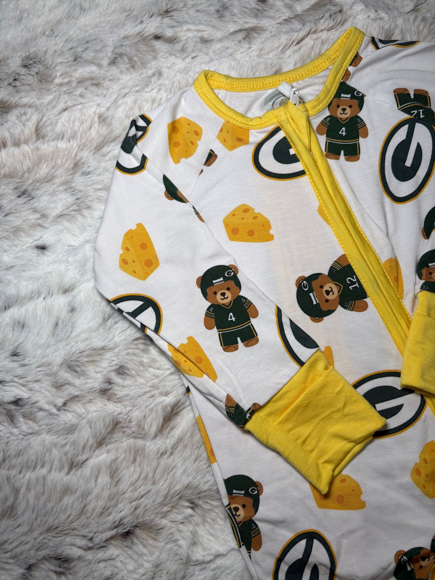 Yellow and green bear zippy