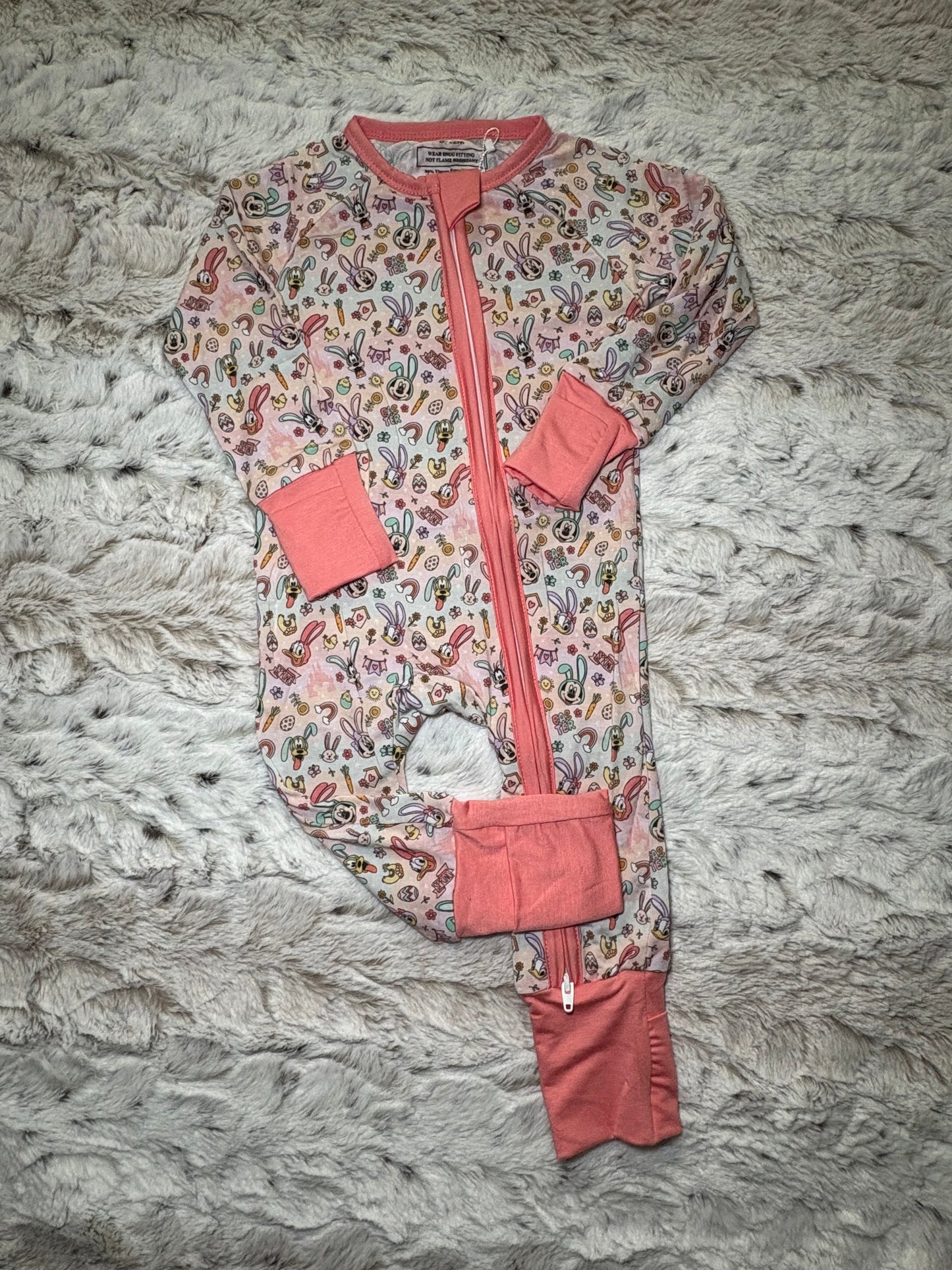 Character Easter zippy