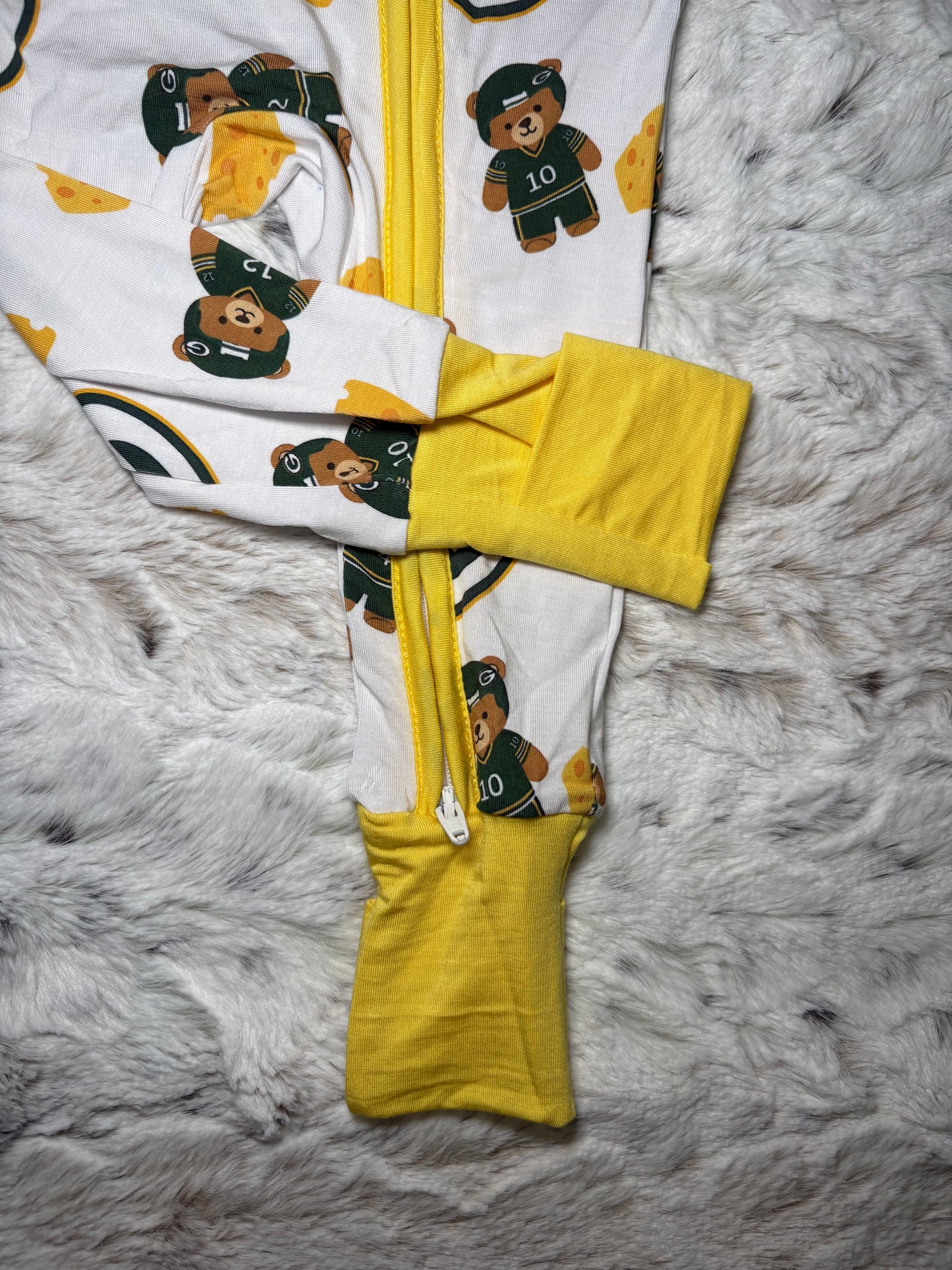 Yellow and green bear zippy