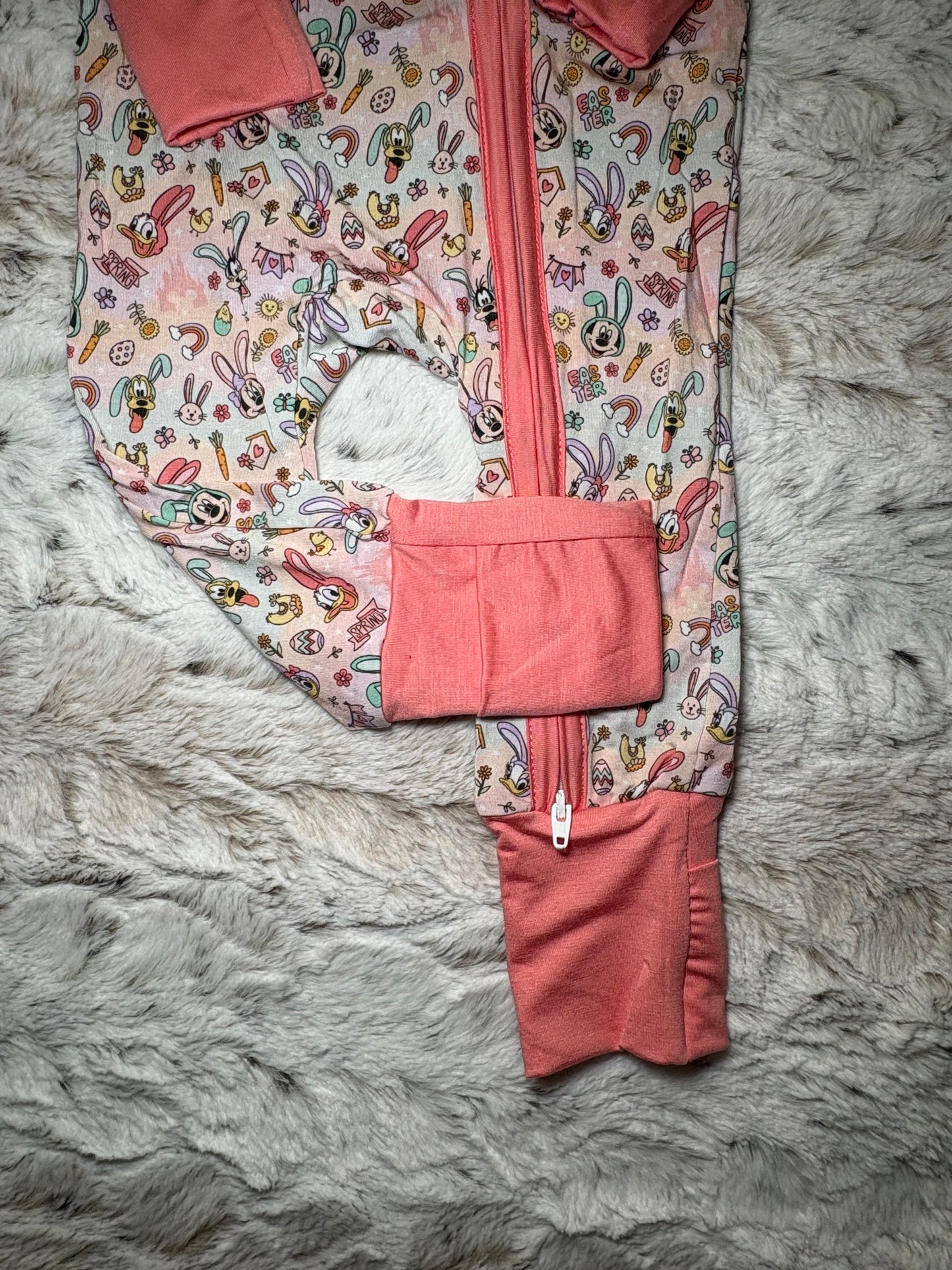 Character Easter zippy