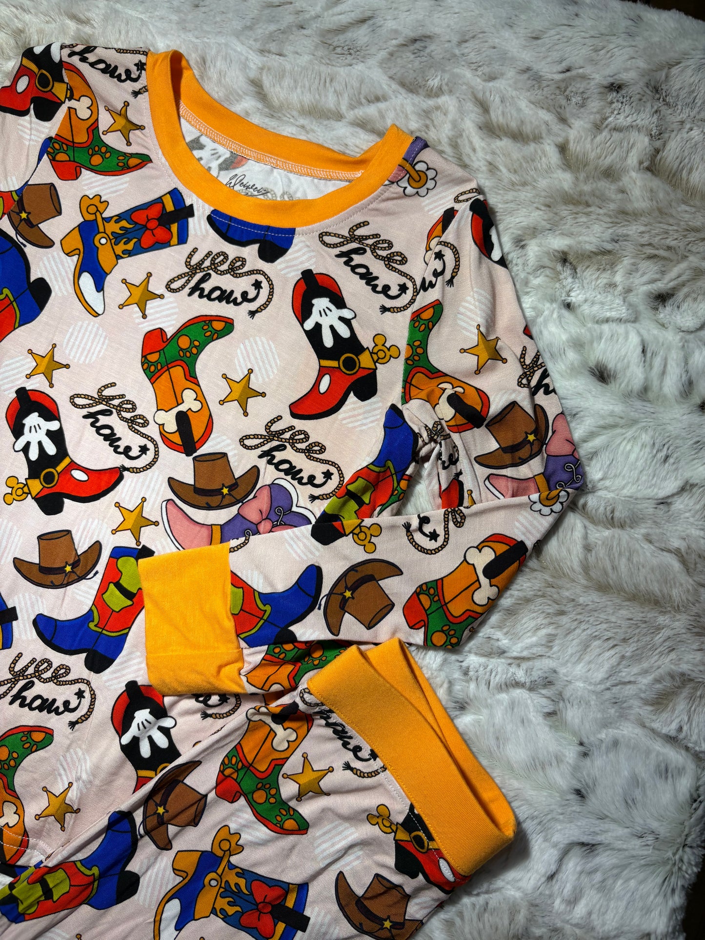 M Mouse Cowboy Cowgirl bamboo 2 piece set