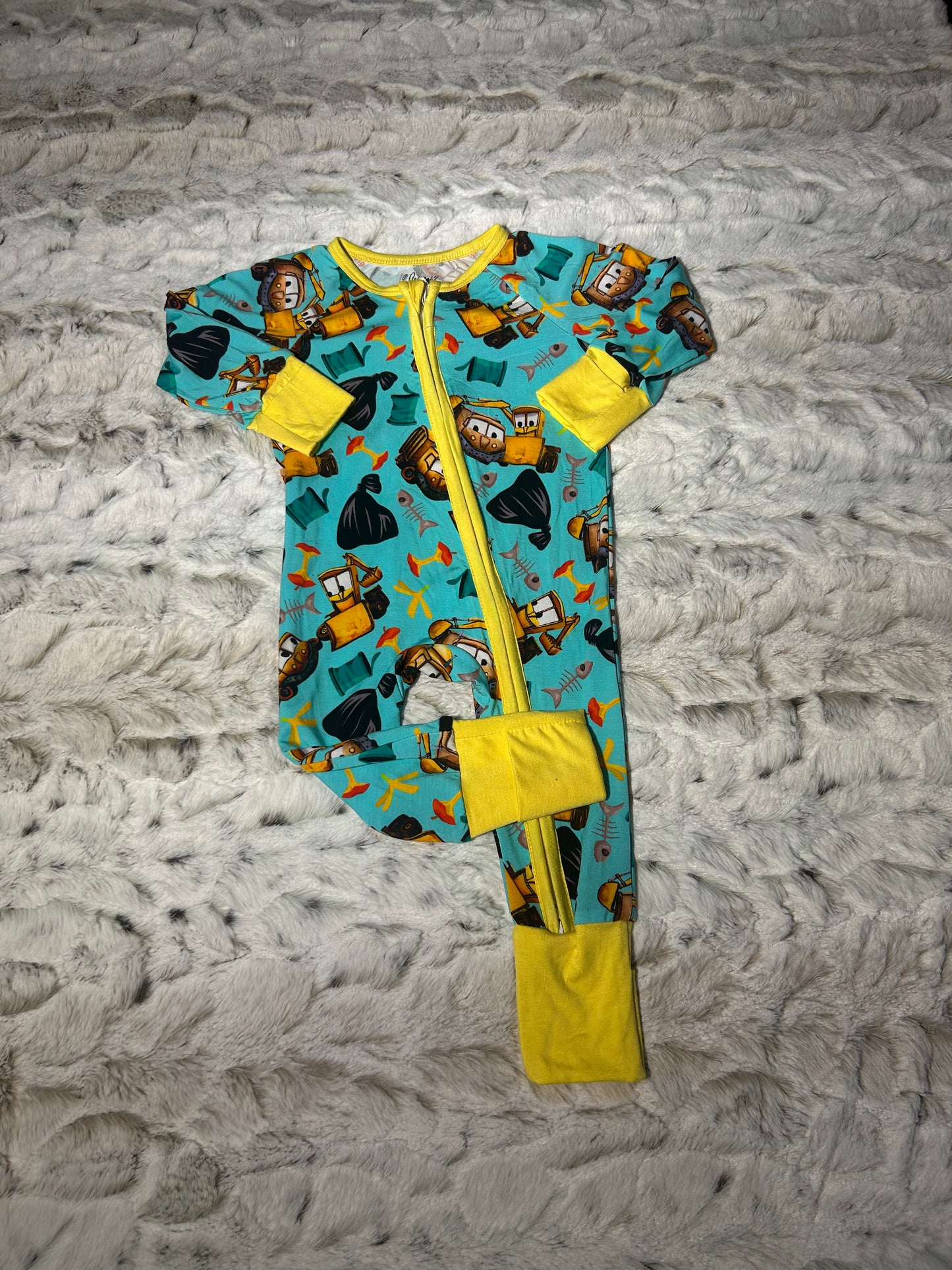 Stinky and dirty show bamboo zippy