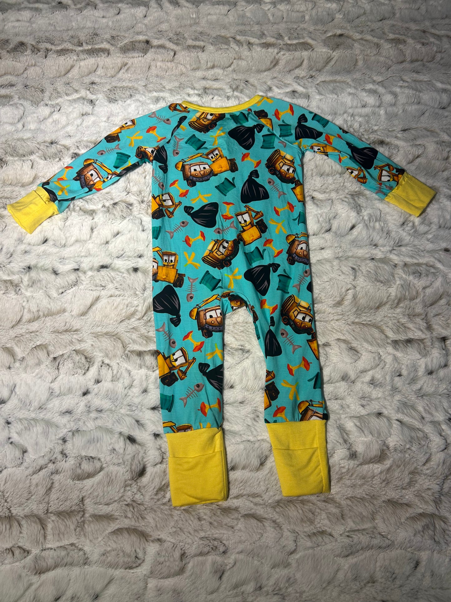 Stinky and dirty show bamboo zippy