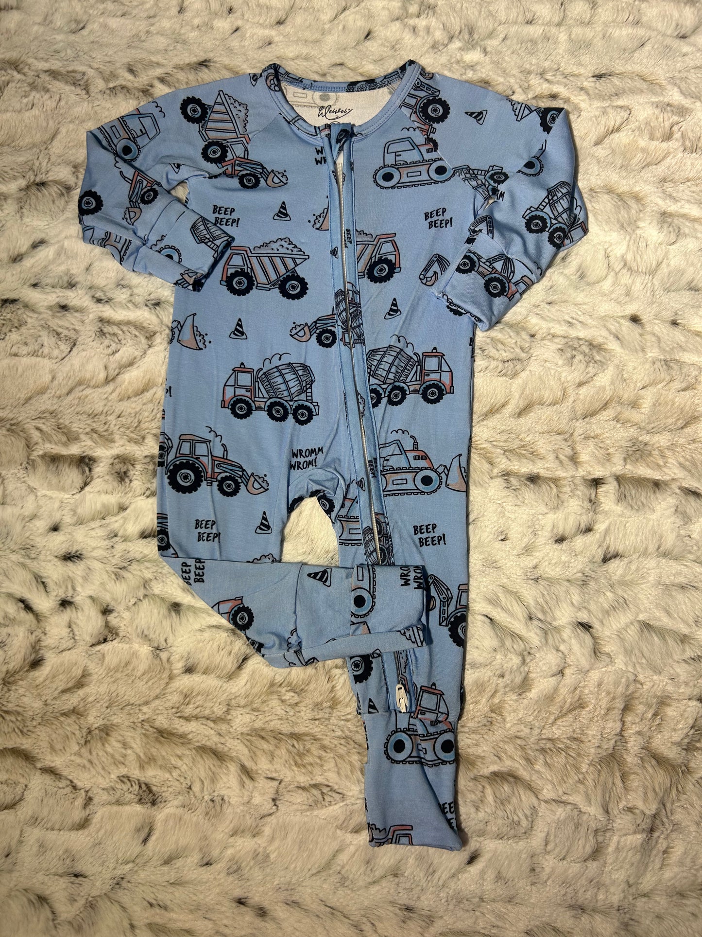 Construction truck bamboo zippy