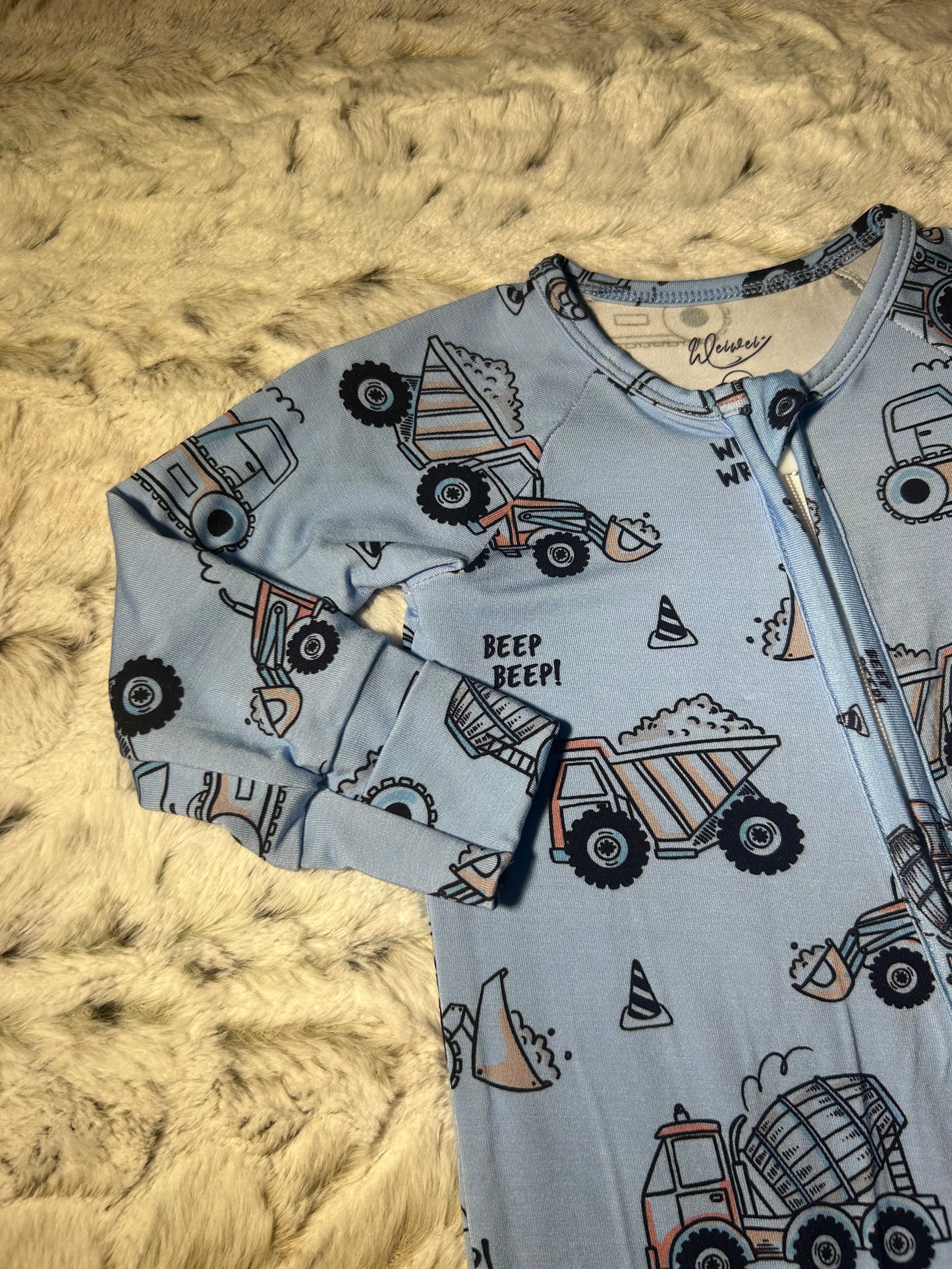 Construction truck bamboo zippy