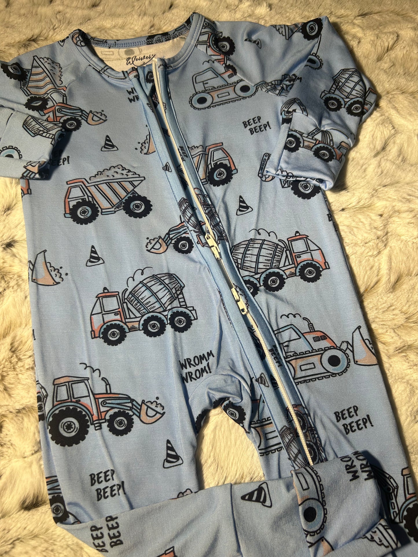 Construction truck bamboo zippy